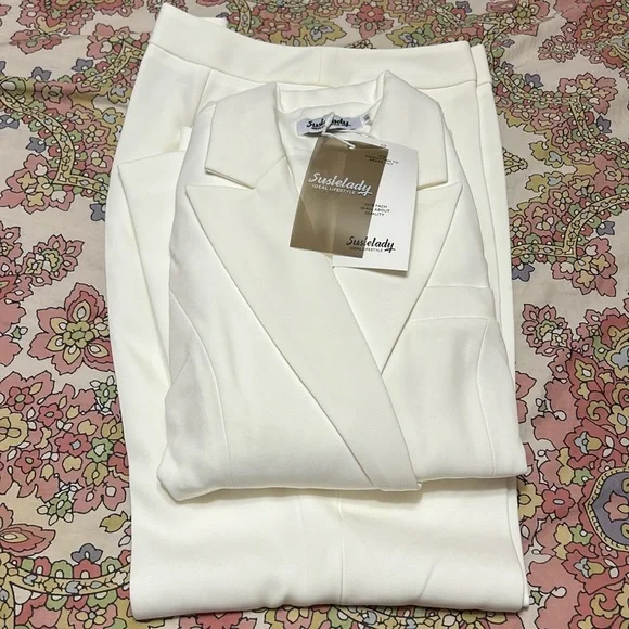 Beautiful Set - Picture 7 of 11